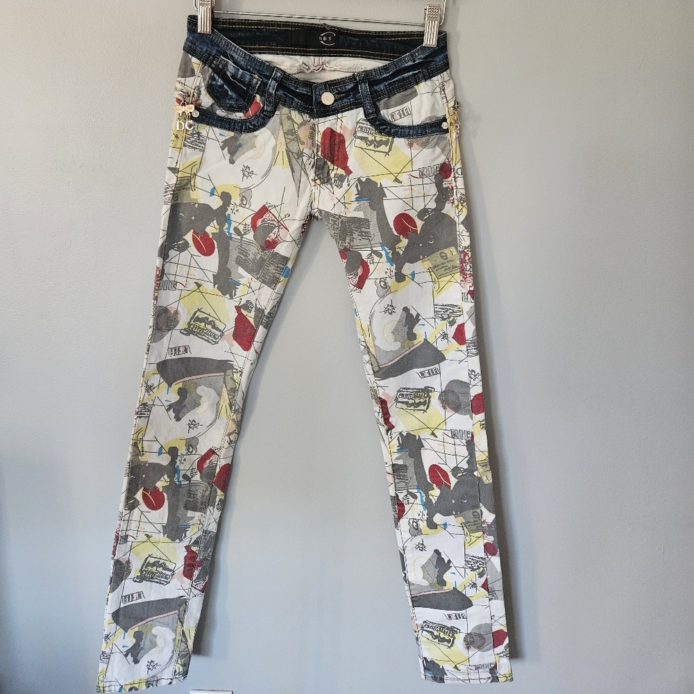 Statement Graphic Womens Skinny Jeans - Y2K/Streetwear Vibes - Size 26